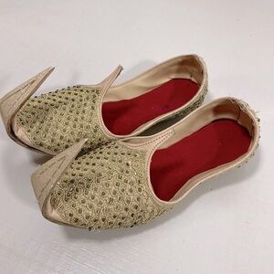 Curled toe / Aladdin style mojri jutti shoes​​​​​​​​​​​​​​​​